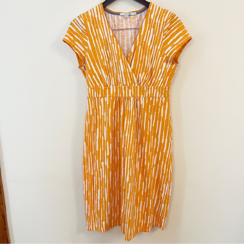Boden Casual Jersey Day Dress Orange White Geo Stripe Wrap V-neck Front 8R - Picture 2 of 9
